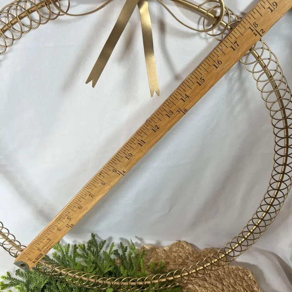 Vintage Large 18” Gold Wreath w/ Bow Holiday Card Holder Metal Wreath Christmas